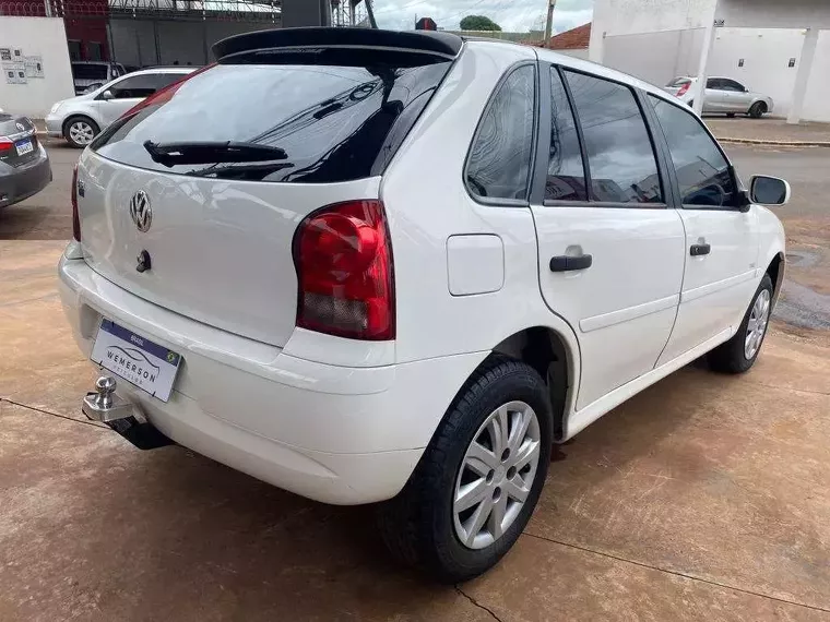 Volkswagen Gol Branco 9