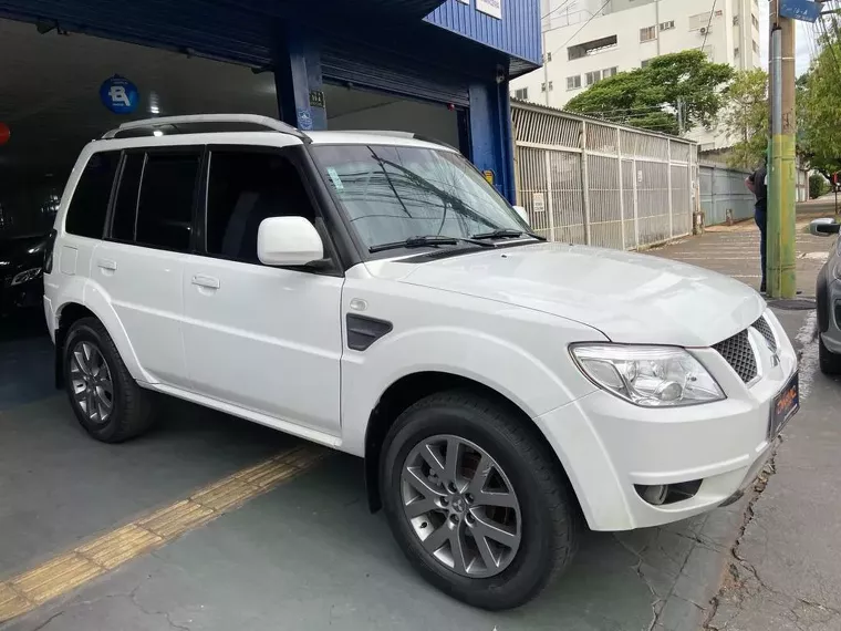 Mitsubishi Pajero TR4 Branco 11