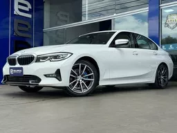 BMW 320i