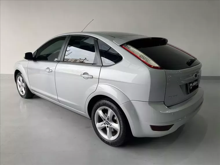 Ford Focus Prata 2