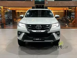 Toyota Hilux SW4