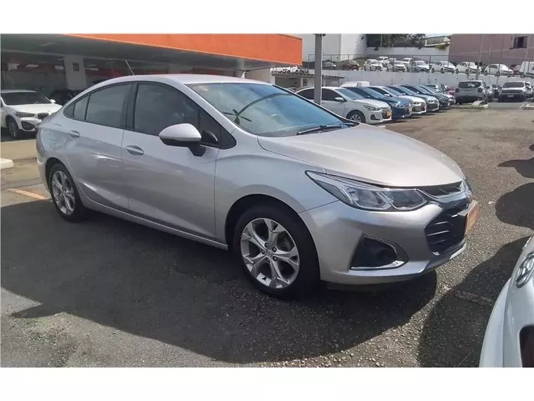 Chevrolet Cruze Prata 2