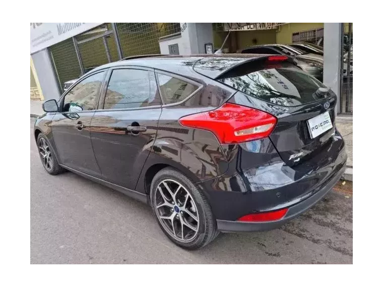 Ford Focus Preto 2