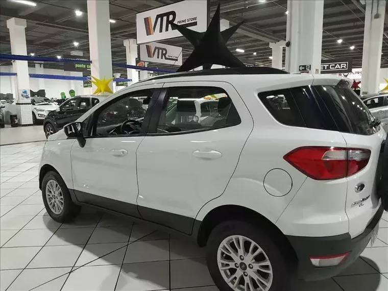 Ford Ecosport Branco 10