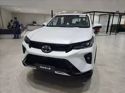 Toyota Hilux SW4