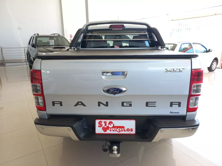 Ford Ranger Prata 20