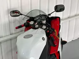 Yamaha YZF R1