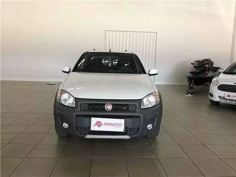 Fiat Strada Branco 9