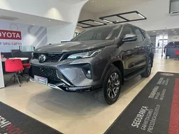 Toyota Hilux SW4