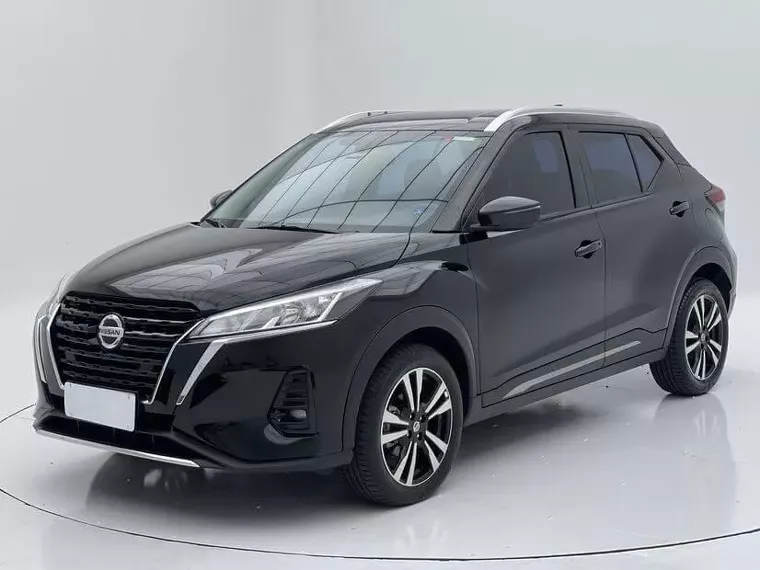 Nissan Kicks Preto 10