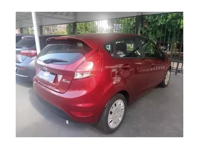 Ford Fiesta Vermelho 2