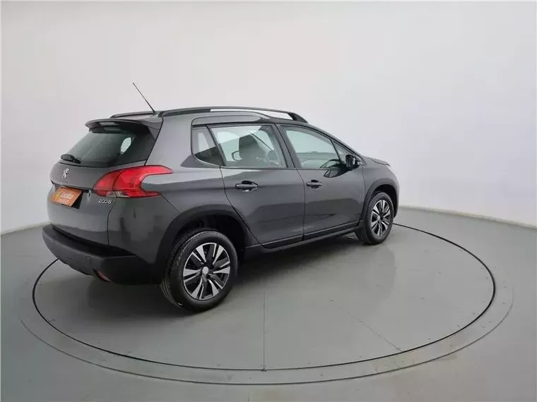 Peugeot 2008 Cinza 9