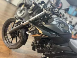 Fazer 250