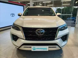 Toyota Hilux SW4