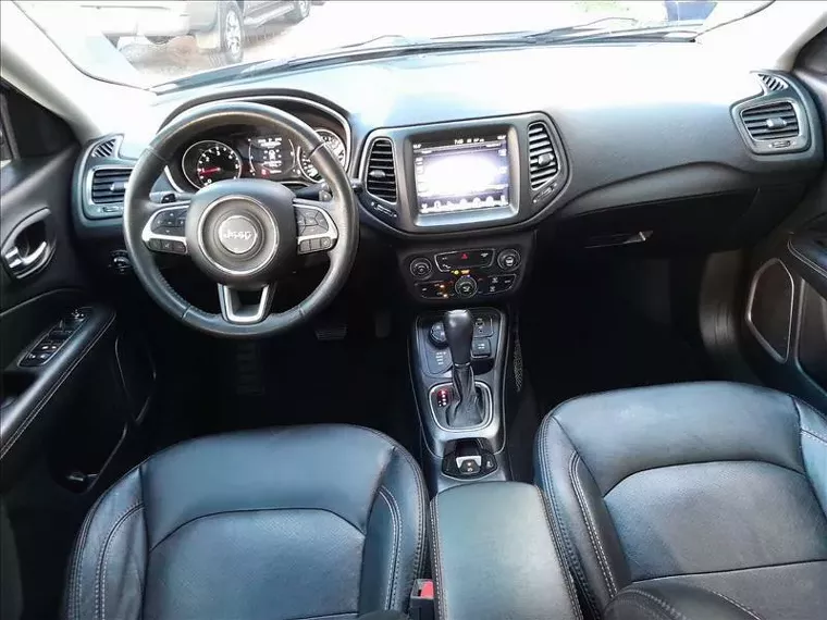 Jeep Compass Prata 13