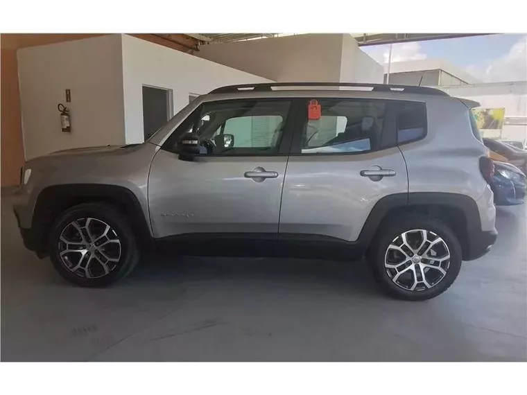 Jeep Renegade Prata 11