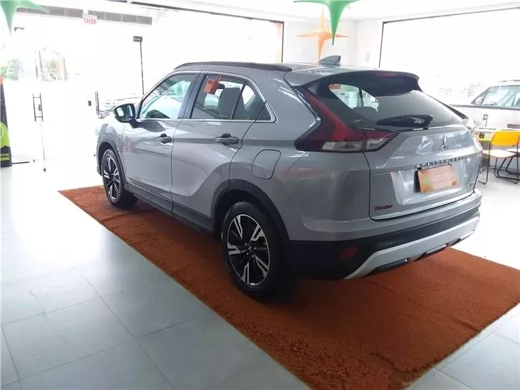 Mitsubishi Eclipse Cross Prata 16