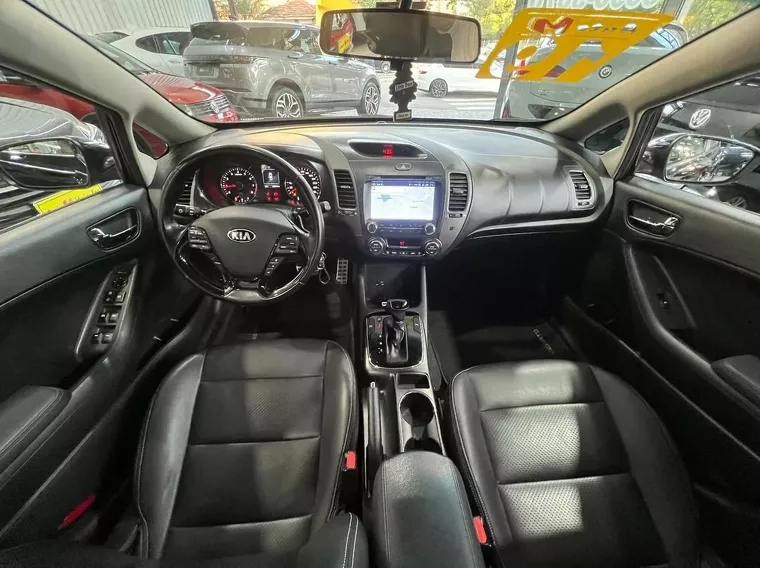 KIA Cerato Preto 9