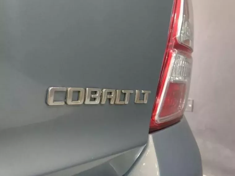 Chevrolet Cobalt Cinza 16