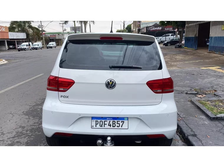 Volkswagen Fox Branco 11