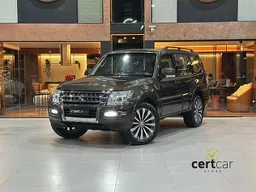 Mitsubishi Pajero Full