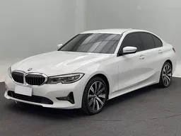 BMW 320i