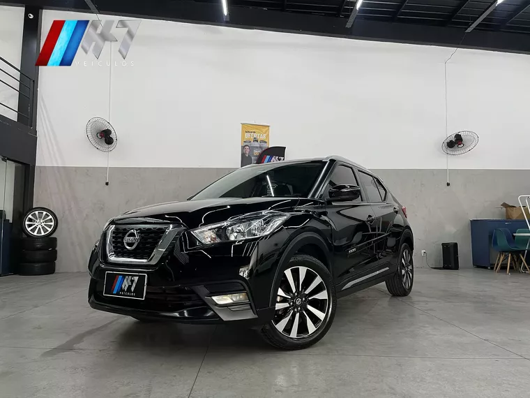 Nissan Kicks Preto 3