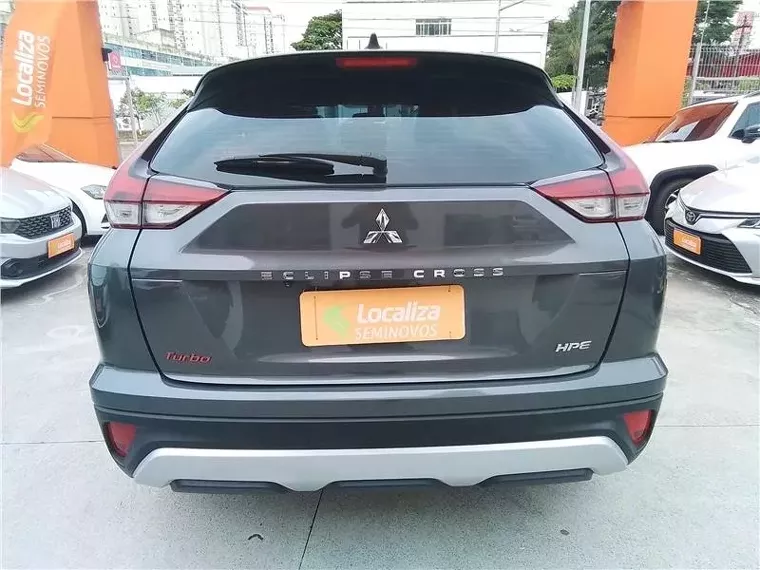 Mitsubishi Eclipse Cross Cinza 7