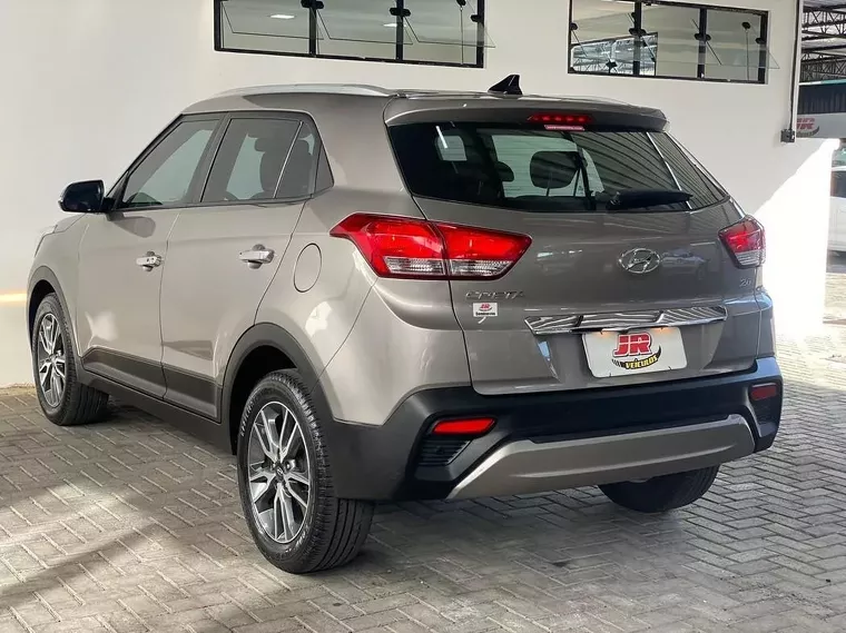 Hyundai Creta Prata 17