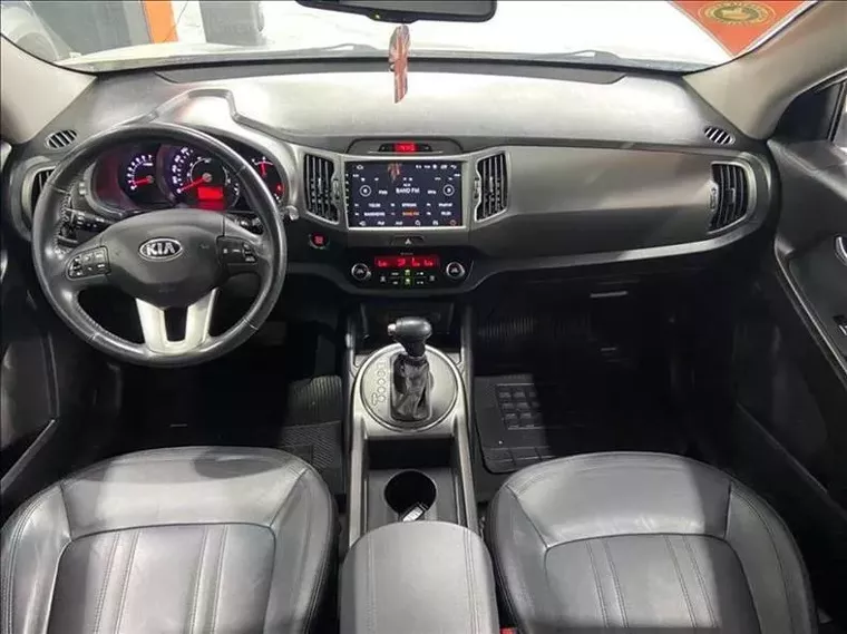 KIA Sportage Branco 8