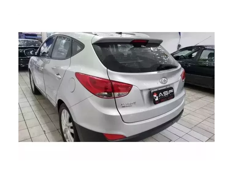 Hyundai IX35 Prata 8