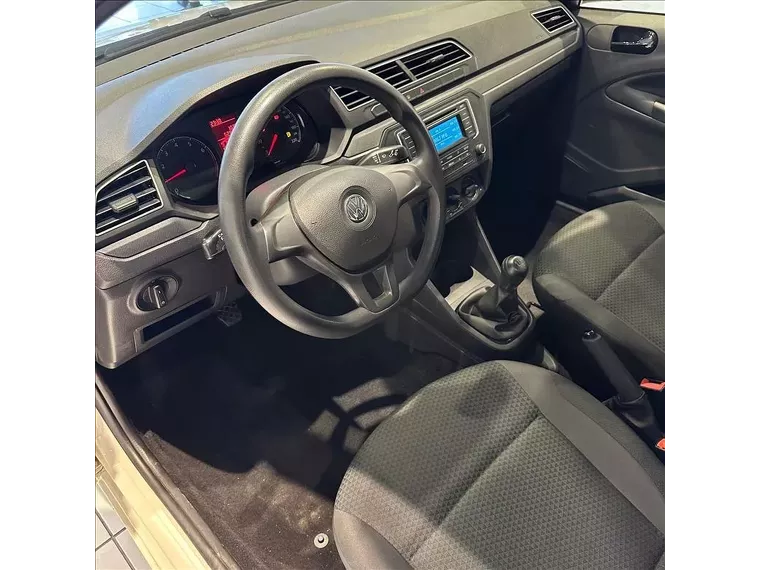 Volkswagen Voyage Branco 8