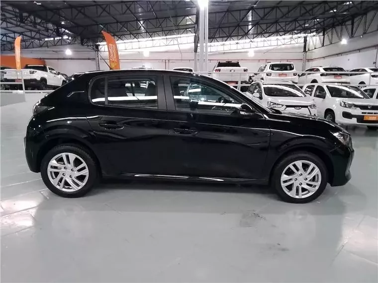 Peugeot 208 Preto 15