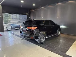 Toyota Hilux SW4