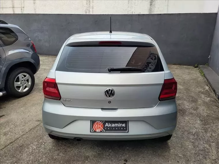 Volkswagen Gol Prata 7