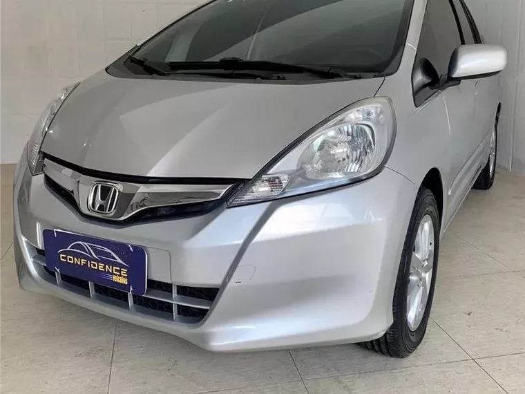 Honda FIT Prata 9