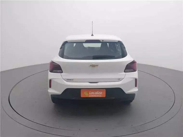 Chevrolet Onix Branco 3