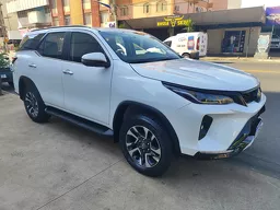Toyota Hilux SW4