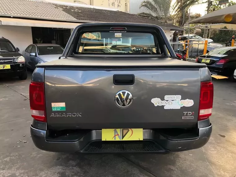 Volkswagen Amarok Prata 7