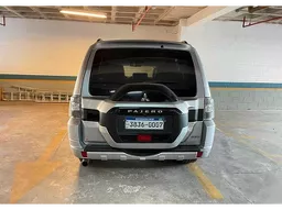 Mitsubishi Pajero Full