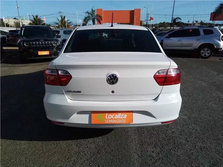 Volkswagen Voyage Branco 5