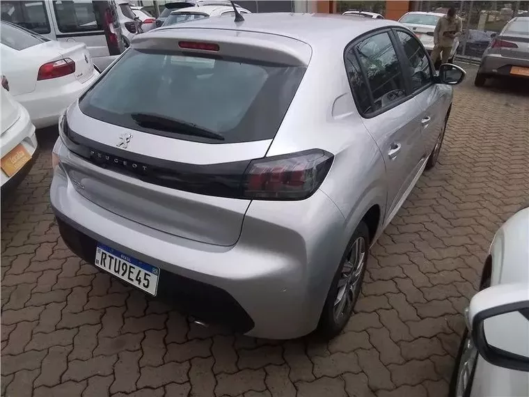 Peugeot 208 Cinza 7