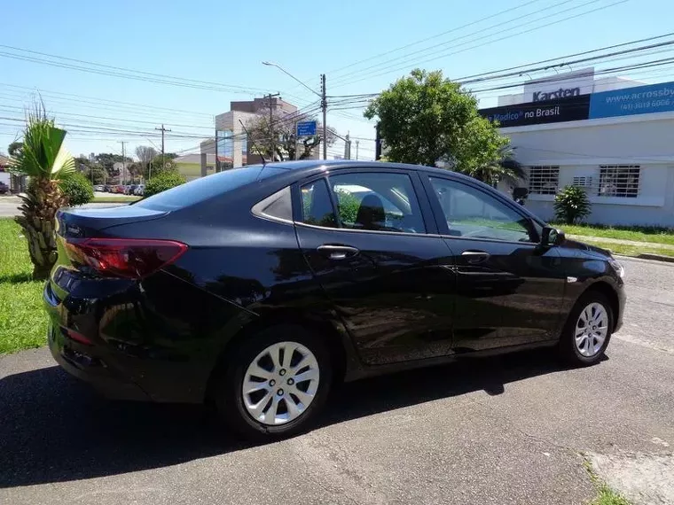 Chevrolet Onix Preto 2