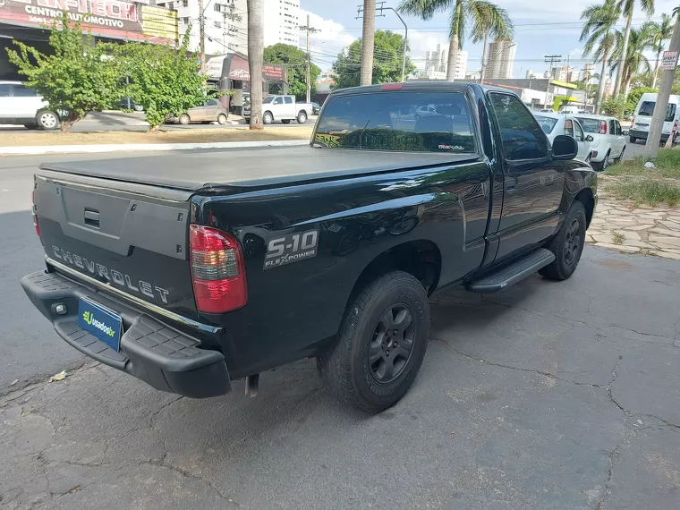 Chevrolet S10 Preto 5