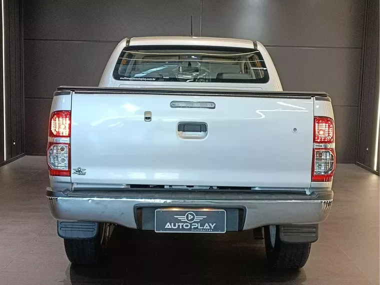 Toyota Hilux Prata 5