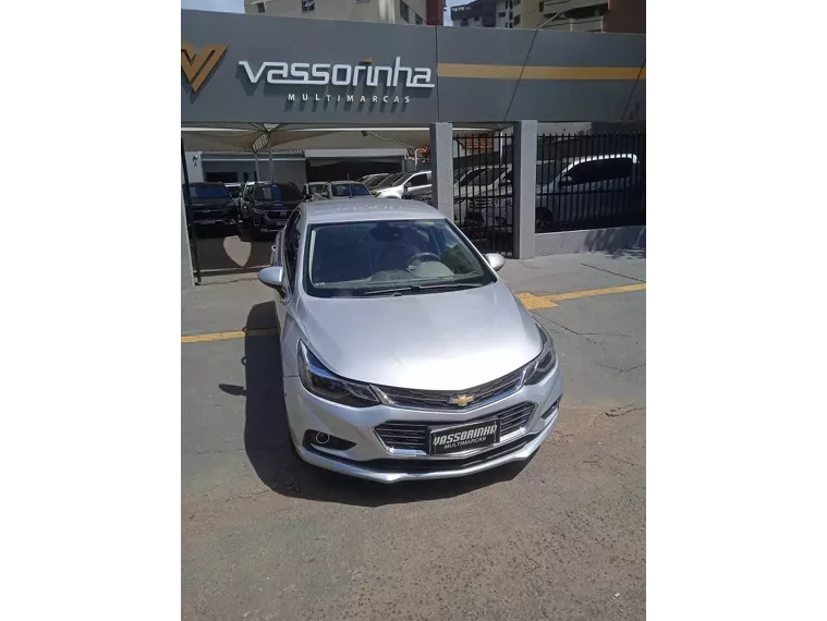 Chevrolet Cruze Prata 5