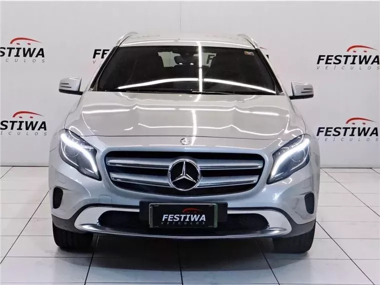 Mercedes-benz GLA 200 Prata 8