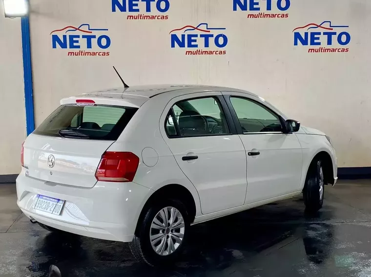 Volkswagen Gol Branco 9