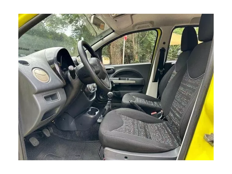 Fiat Uno Amarelo 10