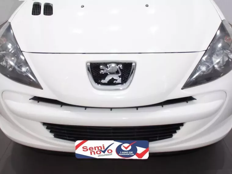 Peugeot 207 Branco 16